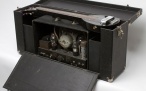 1935 Epiphone Electar Hawiian Guitar & Amplifier Cabinet: Back